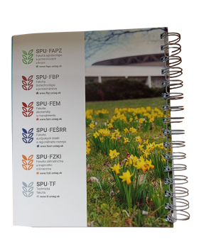 Zošit A4 s krúžkovou väzbou a oddeľovačom strán